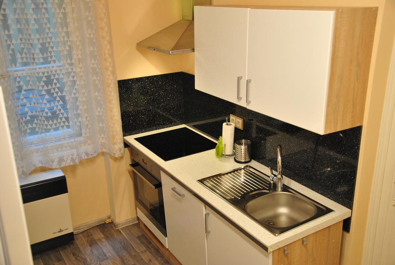 Vertigo Apartment Прага Екстериор снимка