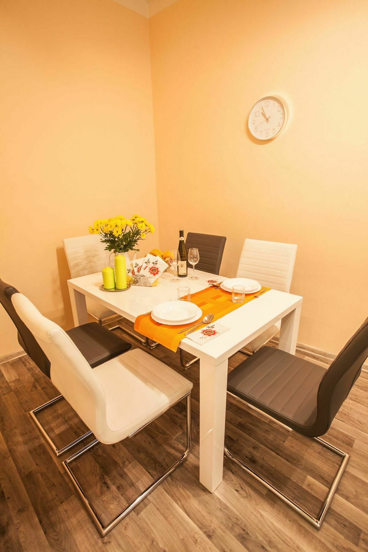 Vertigo Apartment Прага Екстериор снимка